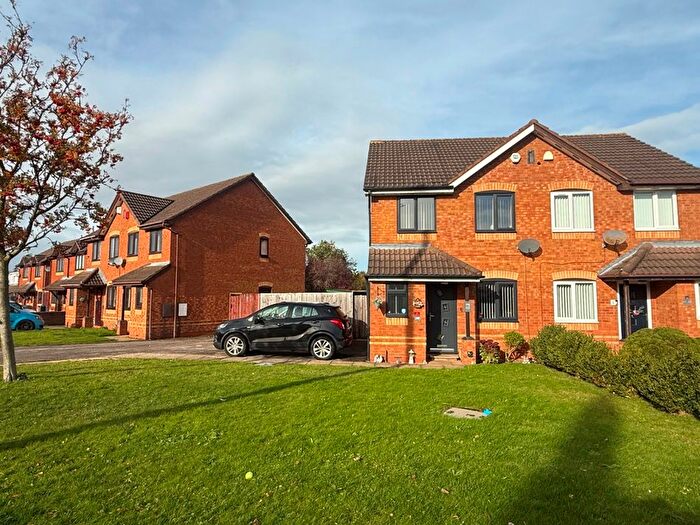 3 Bedroom Semi Detached House For Sale In Lichfield Road, Brownhills, WS8