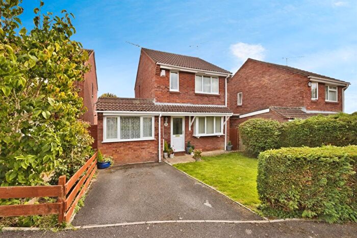 3 Bedroom Detached House For Sale In Constable Close, Yeovil, BA21