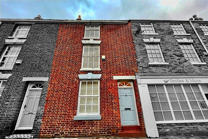 3 Bedroom Terraced House To Rent In Bewsey Street, Warrington, WA2