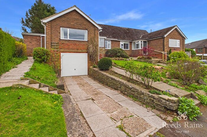 3 Bedroom Bungalow To Rent In Gleave Avenue, Bollington, Macclesfield, Cheshire, SK10