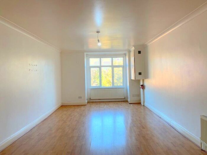 2 Bedroom Apartment To Rent In Station Road, Harrow, HA1