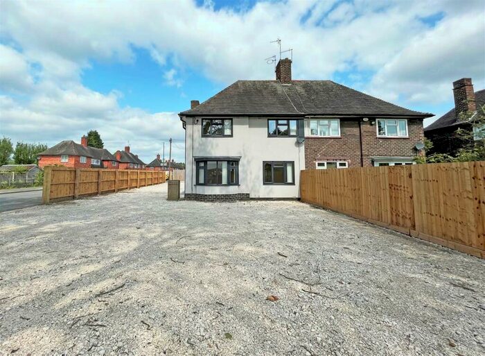 3 Bedroom Semi-Detached House To Rent In Valley Road, Basford, Nottingham, NG5