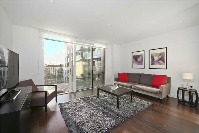 3 Bedroom Apartment To Rent In City View Apartments, London, N4