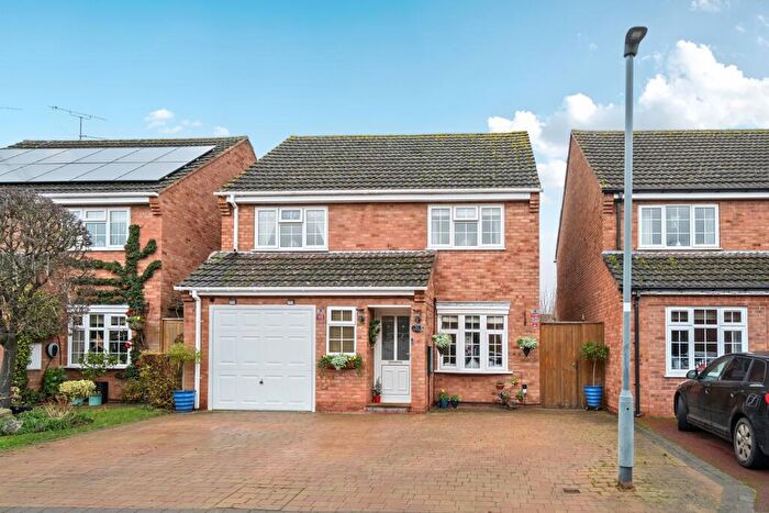 3 Bedroom Detached House For Sale In Whitworth Close, Wellesbourne, Warwick, CV35
