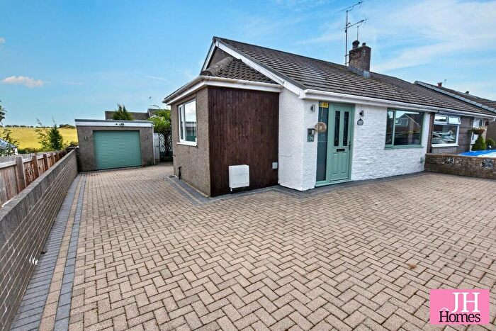 3 Bedroom Semi-Detached Bungalow For Sale In Brent Avenue, Dalton-in-Furness, Cumbria, LA15