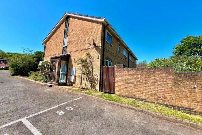 1 Bedroom Maisonette To Rent In Harbourne Gardens, Southampton, SO18