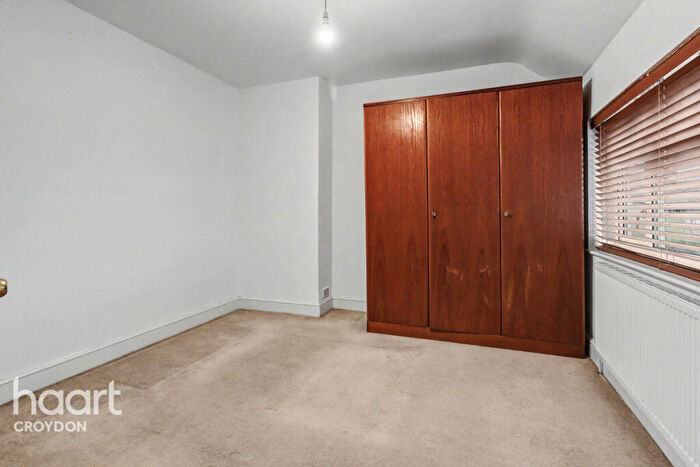 3 Bedroom Semi Detached House To Rent In Cooper Road, Croydon, CR0