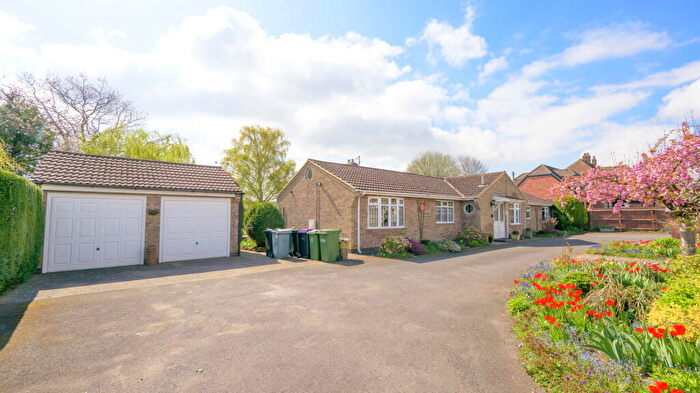 4 Bedroom Detached Bungalow For Sale In Detached Bungalow With Annexe On High Road In Barrowby Near Grantham, NG32