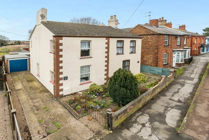 2 Bedroom Semi-Detached House To Rent In High Street, Coningsby, Lincoln, LN4