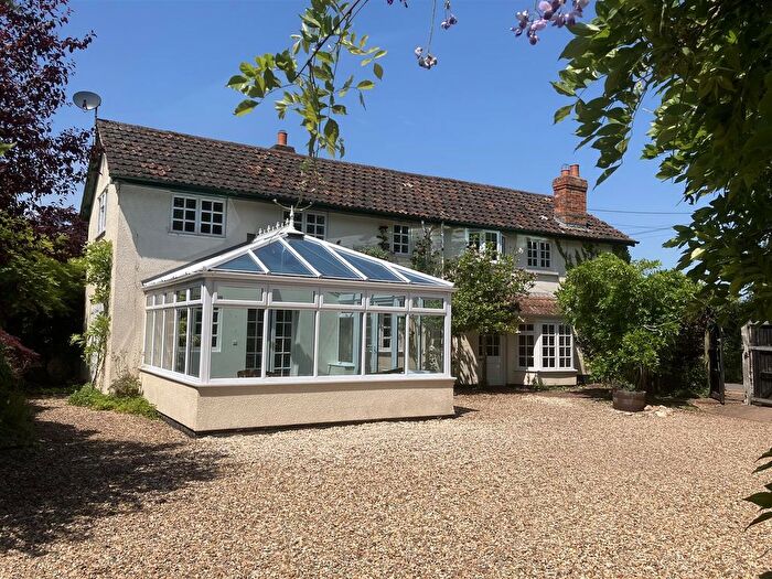 4 Bedroom Detached House For Sale In Greenham, Wellington, TA21