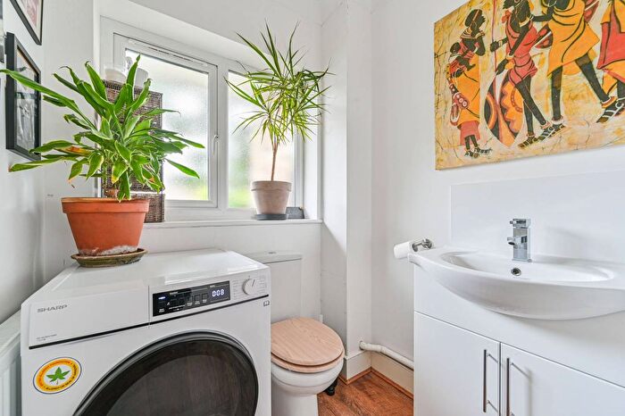 3 Bedroom Detached House For Sale In Kemble Road, Forest Hill, London, SE23