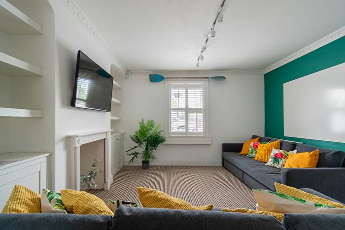 3 Bedroom Terraced House To Rent In London Road East, Bath, BA1