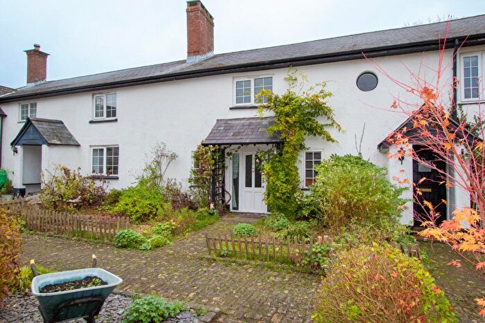 3 Bedroom Barn Conversion For Sale In Moorhayes Court, Talaton, EX5