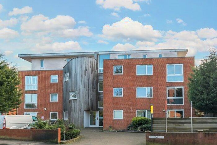 2 Bedroom Flat To Rent In Plaistow Lane, Bromley, BR1