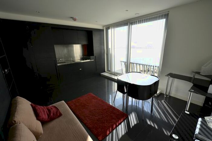 Studio To Rent In West Tower, Pan Peninsula Square, London, E14