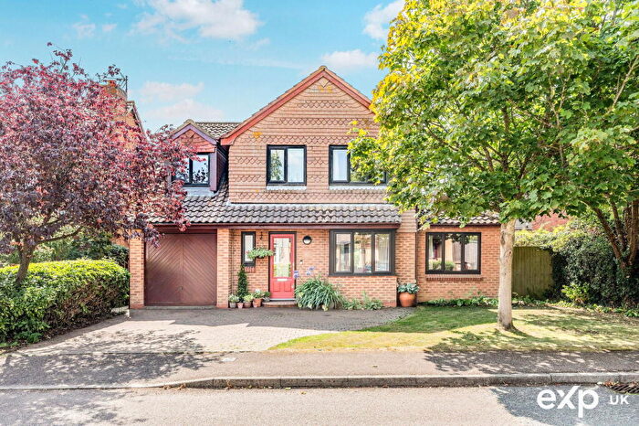 4 Bedroom Detached House For Sale In Tate Grove, Hardingstone, Northampton, NN4