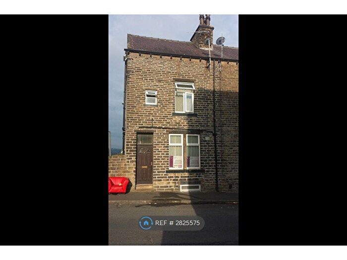 2 Bedroom Terraced House To Rent In Drewry Road, Keighley, BD21