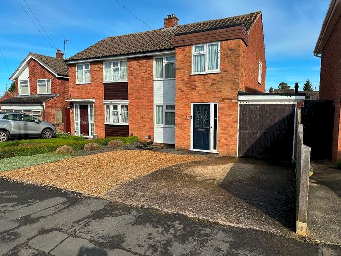 3 Bedroom Semi-Detached House To Rent In Roman Way, Irchester, Wellingborough, NN29