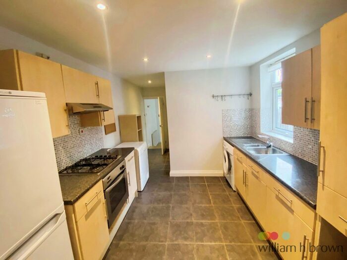 2 Bedroom Flat To Rent In Monks Road, Lincoln, LN2