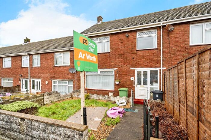 3 Bedroom Terraced House For Sale In Llwyn Derw, Fforestfach, Swansea, SA5