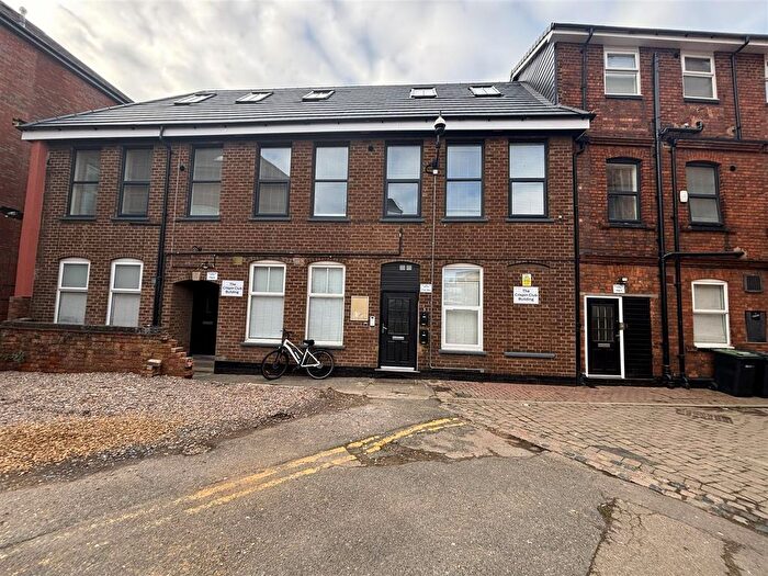 2 Bedroom Property To Rent In Meeting Lane, Kettering, NN16