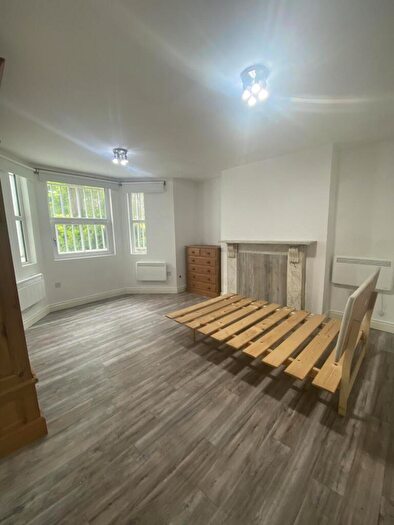 2 Bedroom Flat To Rent In Hungerford Road, London, N7