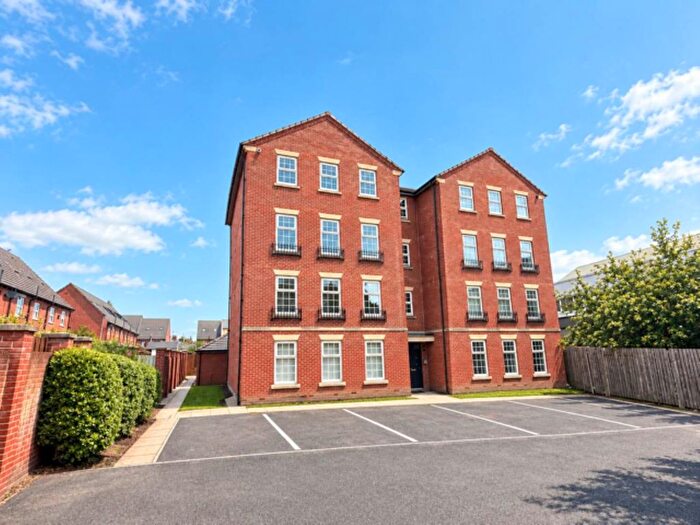 2 Bedroom Flat To Rent In Medlar Croft, Barnsley, S75
