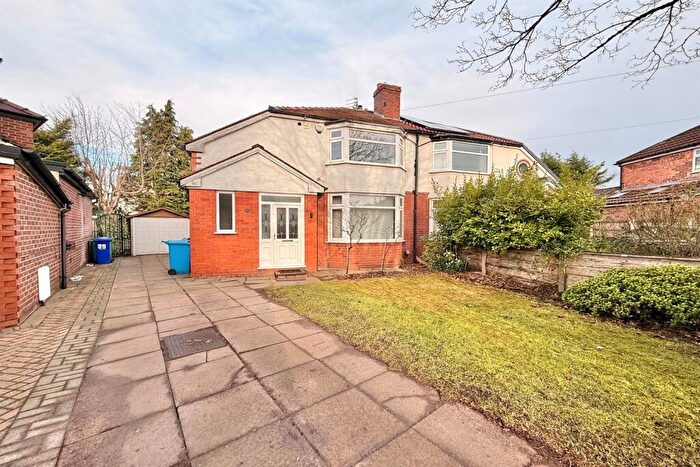 3 Bedroom Semi Detached House To Rent In Kingsfield Drive, Manchester, M20