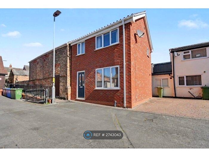 2 Bedroom Detached House To Rent In Oyster Court, Cleethorpes, DN35