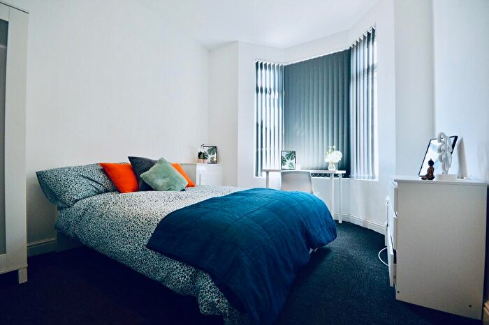 6 Bedroom Terraced House To Rent In Albert Edward Road, Liverpool, Merseyside, L7