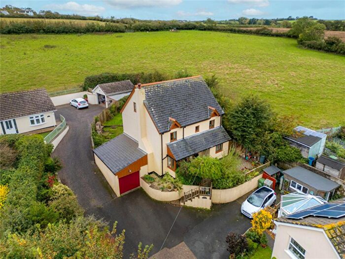 4 Bedroom Detached House For Sale In Abbotsham, Bideford, EX39