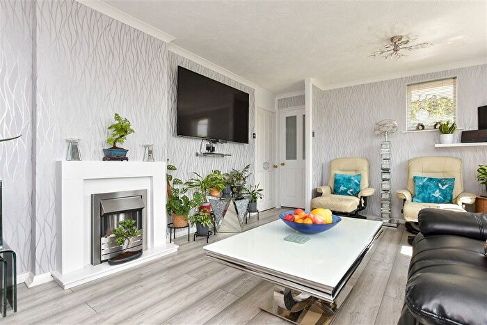3 Bedroom Detached Bungalow For Sale In St. George's Crescent, Dover, Kent, CT17
