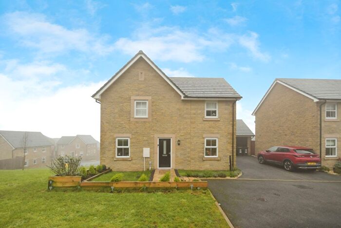 4 Bedroom Detached House For Sale In Ashover Close, Buxton, Derbyshire, SK17