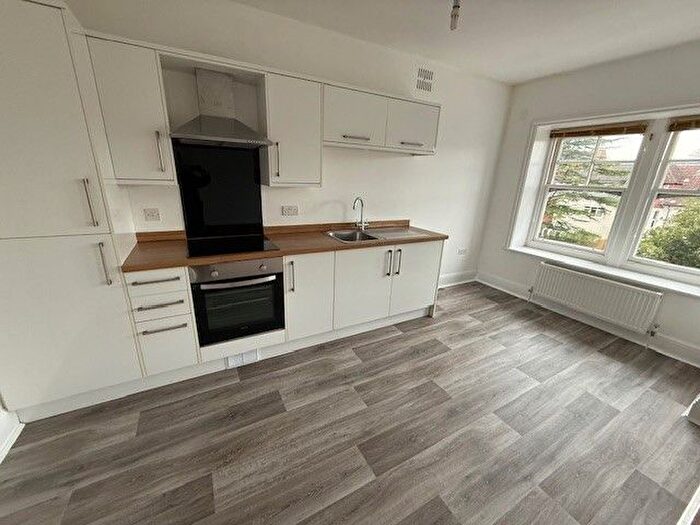 2 Bedroom Flat To Rent In Christchurch Road, Bournemouth, BH1