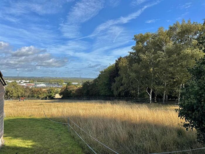 3 Bedroom Detached Bungalow To Rent In Barroon, Castle Donington, Derby, DE74
