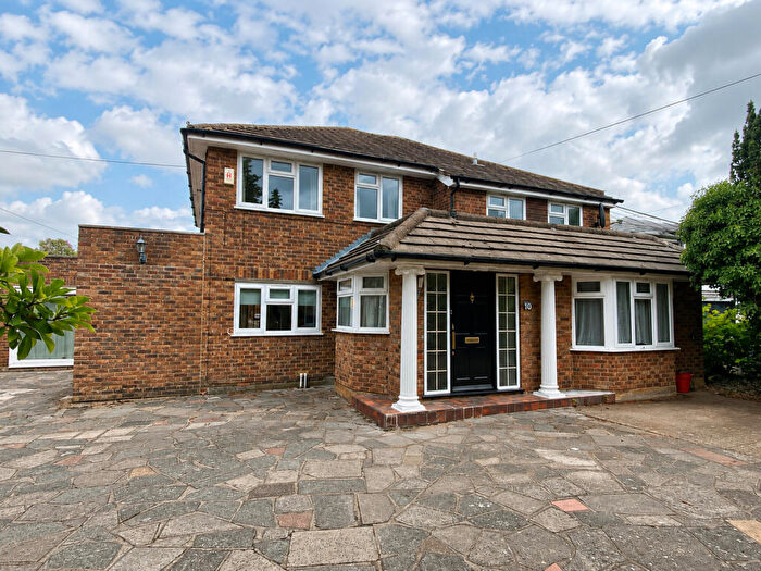 4 Bedroom House To Rent In Avenue Road, Epsom, KT18