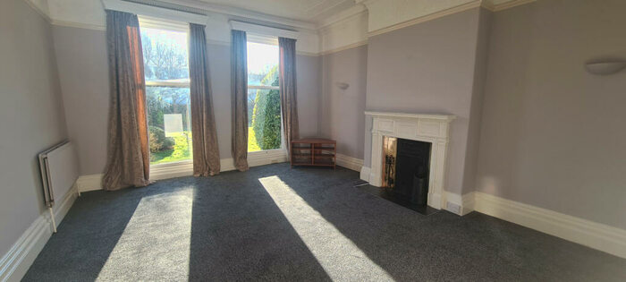 1 Bedroom Flat To Rent In King George Avenue, Leeds, LS7