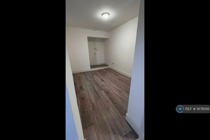 Studio To Rent In Thanet Road, Erith, DA8