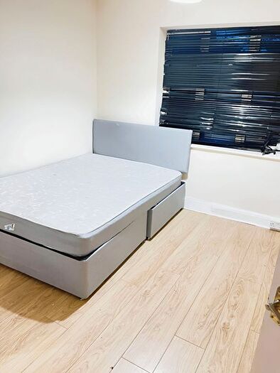 1 Bedroom Flat To Rent In Longview Villas, Collier Row Road, Romford, RM5