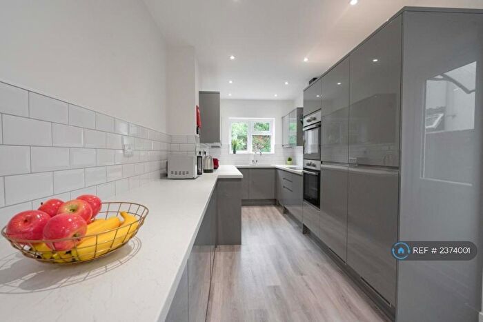 7 Bedroom Terraced House To Rent In Goodwood Road, Southsea, PO5
