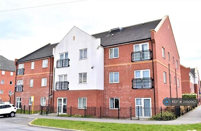 2 Bedroom Flat To Rent In King Edward Road, Laindon, SS15