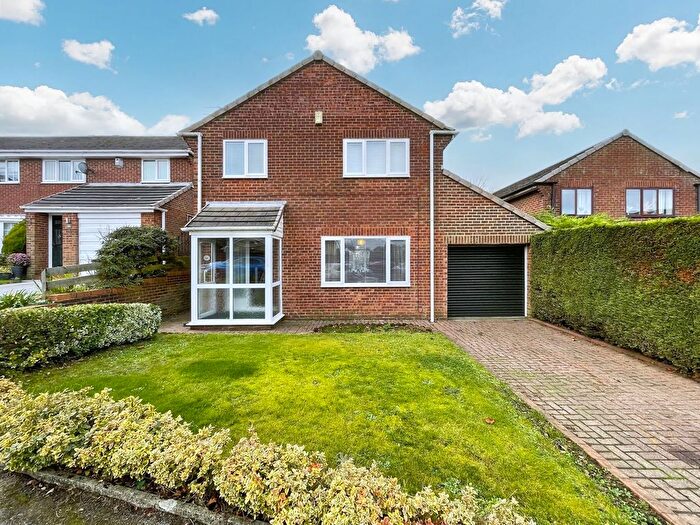 4 Bedroom Detached House For Sale In Hallfield Drive, Easington, Peterlee, SR8