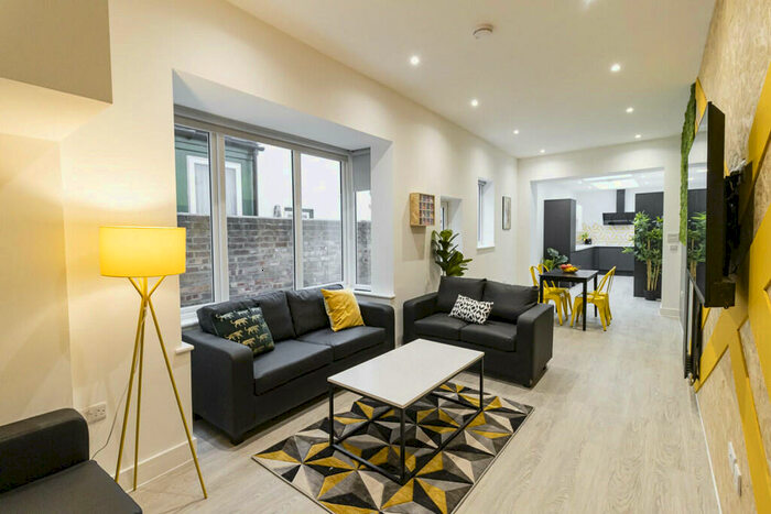 8 Bedroom Terraced House To Rent In Montgomerie Road, Southsea, PO5