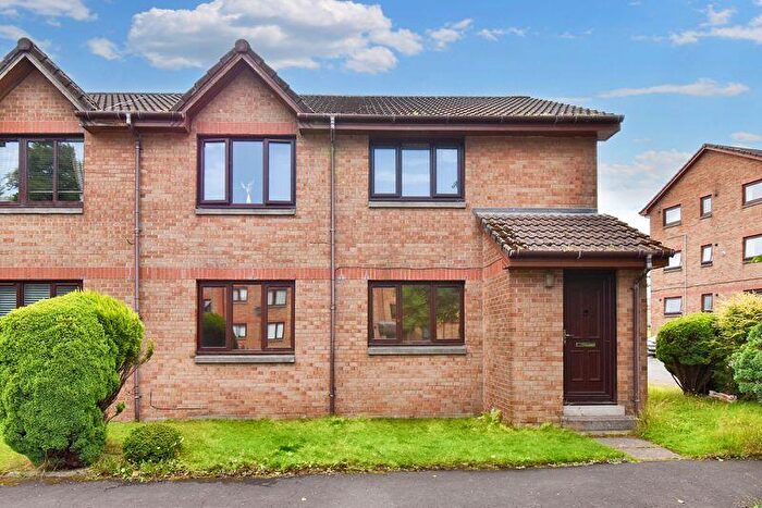 2 Bedroom Flat To Rent In Hunter Gardens, Bonnybridge, FK4