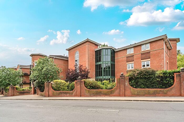 2 Bedroom Flat For Sale In Hale Lane, Abbey Court, HA8