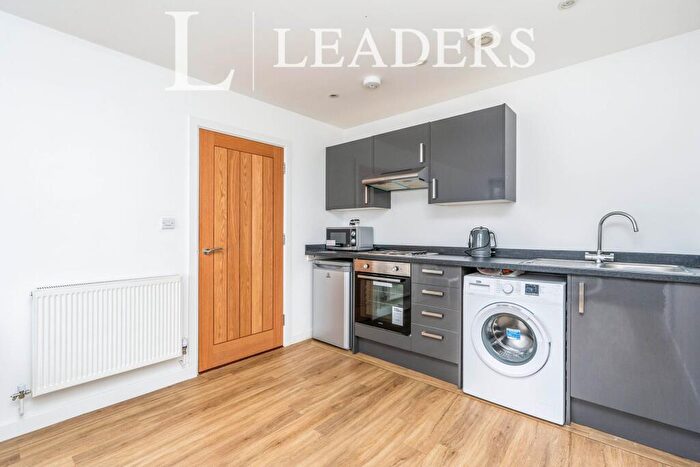 2 Bedroom Flat To Rent In Enterprise House, Isambard Brunel Road, PO1