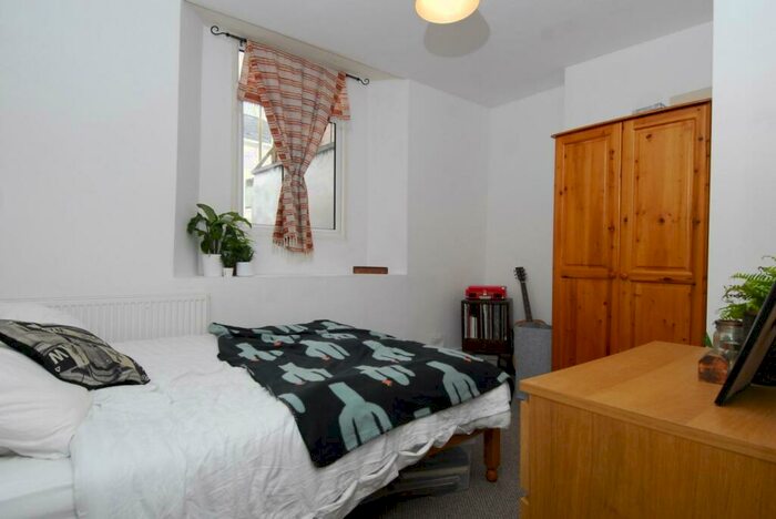 2 Bedroom Apartment To Rent In Prospect Street, Flat, Plymouth, PL4