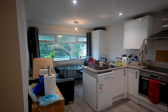 2 Bedroom Flat To Rent In The Hallgarth, Durham DH1