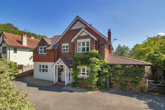 5 Bedroom Detached House For Sale In London Road, Hildenborough, Tonbridge, TN11