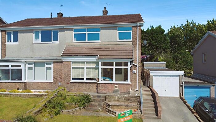 3 Bedroom Semi-Detached House For Sale In Woodside Avenue, Bridgend, CF31